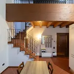 Dimora Oberdan 1800 - Historic Duplex 70m From Arena - 2br 2ba Верона