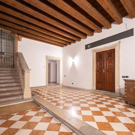 Apartment Dimora Oberdan 1800 - Duplex 70m From Arena 6 Beds *