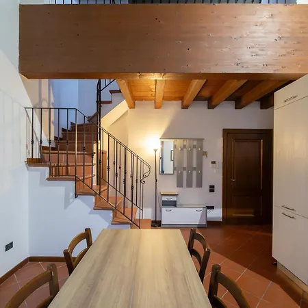 Apartment Dimora Oberdan 1800 - Duplex 70m From Arena 6 Beds Verona