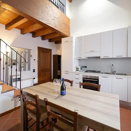 Dimora Oberdan 1800 - Duplex 70m From Arena 6 Beds