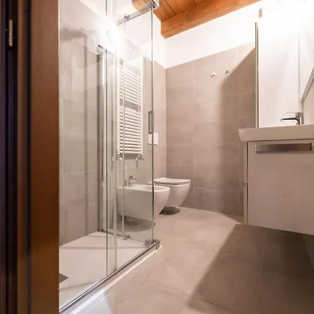 Dimora Oberdan 1800 - Duplex 70m From Arena 6 Beds